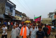 नगर प्रमुख शाहको अगुवाईमा कृष्णनगरको मूर्ति विसर्जन